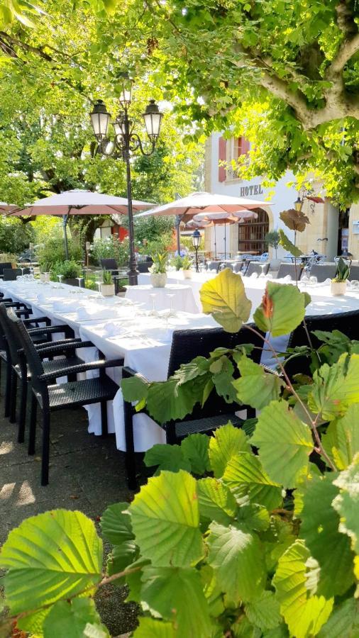Onnens Hotel Restaurant Bellevue מראה חיצוני תמונה