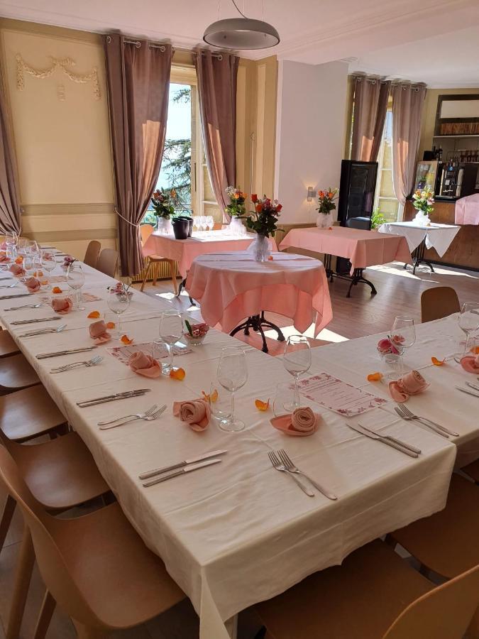 Onnens Hotel Restaurant Bellevue מראה חיצוני תמונה